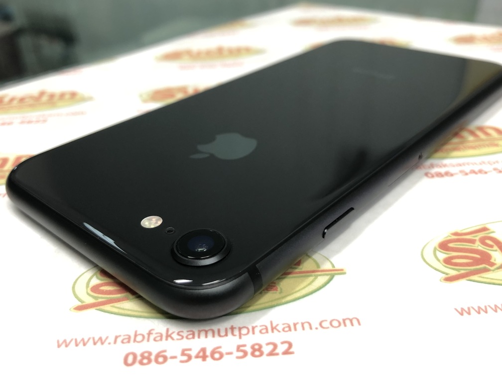 ขาย iPhone 8 256GB(หน่วยความจำเยอะ) สภาพสวยมาก95% ไร้รอย สุขภาพแบต100% สีดำ ศูนย์ไทย จอแท้ปรับTrue Toneได้ อุปกรณ์ไม่มีนะครับ มีแต่ตัวเครื่อง ไม่ติดiCloud