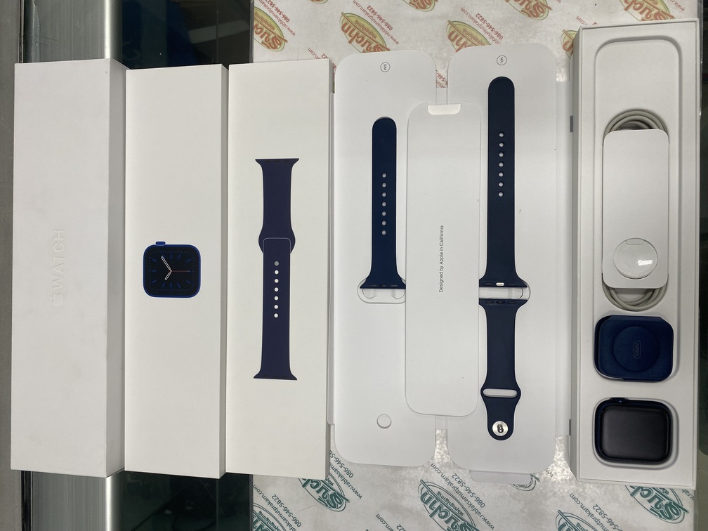 ขายถูก Apple Watch Series 6 (GPS) Alum 44MM สีBlue สภาพสวย93% สุขภาพแบต88% เครื่องศูนย์ไทย อุปกรณ์ครบกล่อง หน้าจอติดฟิล์มมาให้แล้วครับ ไม่ติดiCloud