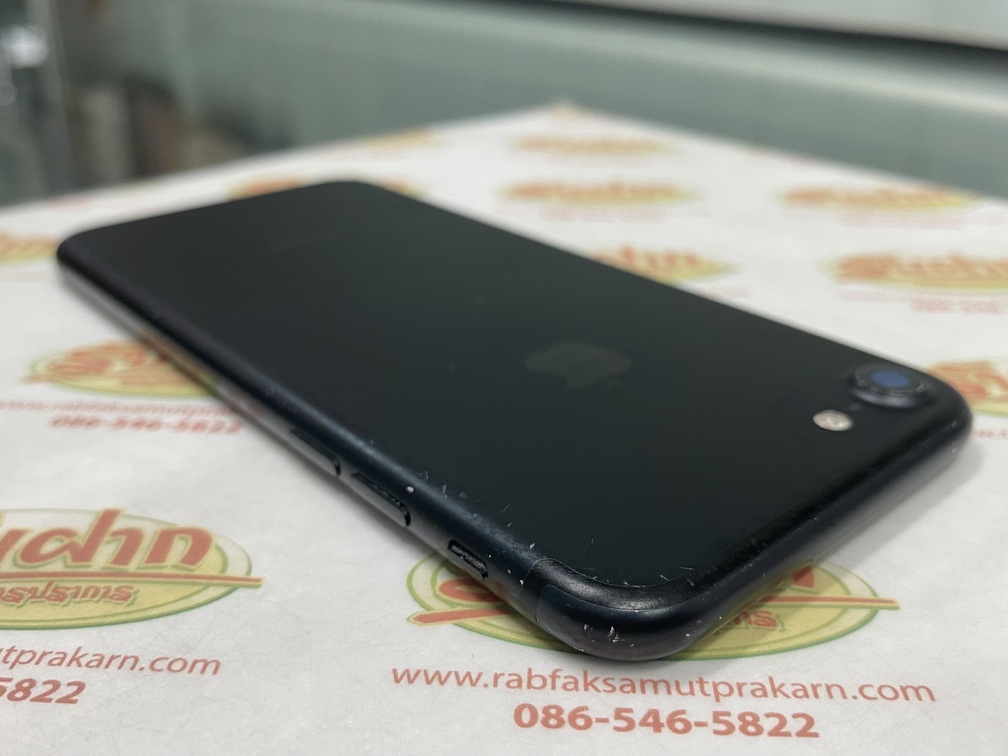 ขายถูกๆ iPhone 7 128GB(ความจำเยอะ) สุขภาพแบต88% สภาพ87%(มีรอยนิดหน่อยตามการใช้งานตามรูป) สีดำ ศูนย์ไทย อุปกรณ์ไม่มีนะครับ มีแต่ตัวเครื่อง ไม่ติดiCloud