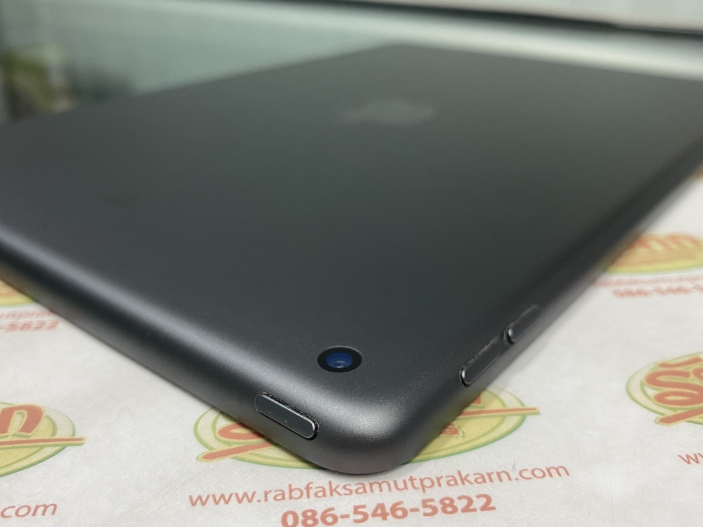 ขายถูก iPad Gen9 Wi-Fi(ใส่ซิมไม่ได้) 64GB สุขภาพแบต99% สภาพ92% สีดำ ศูนย์ไทย อุปกรณ์ไม่มีนะครับ มีแต่ตัวเครื่อง ประกันยาวๆ 19 พฤศจิกายน 2566(อีก1ปี1เดือน)