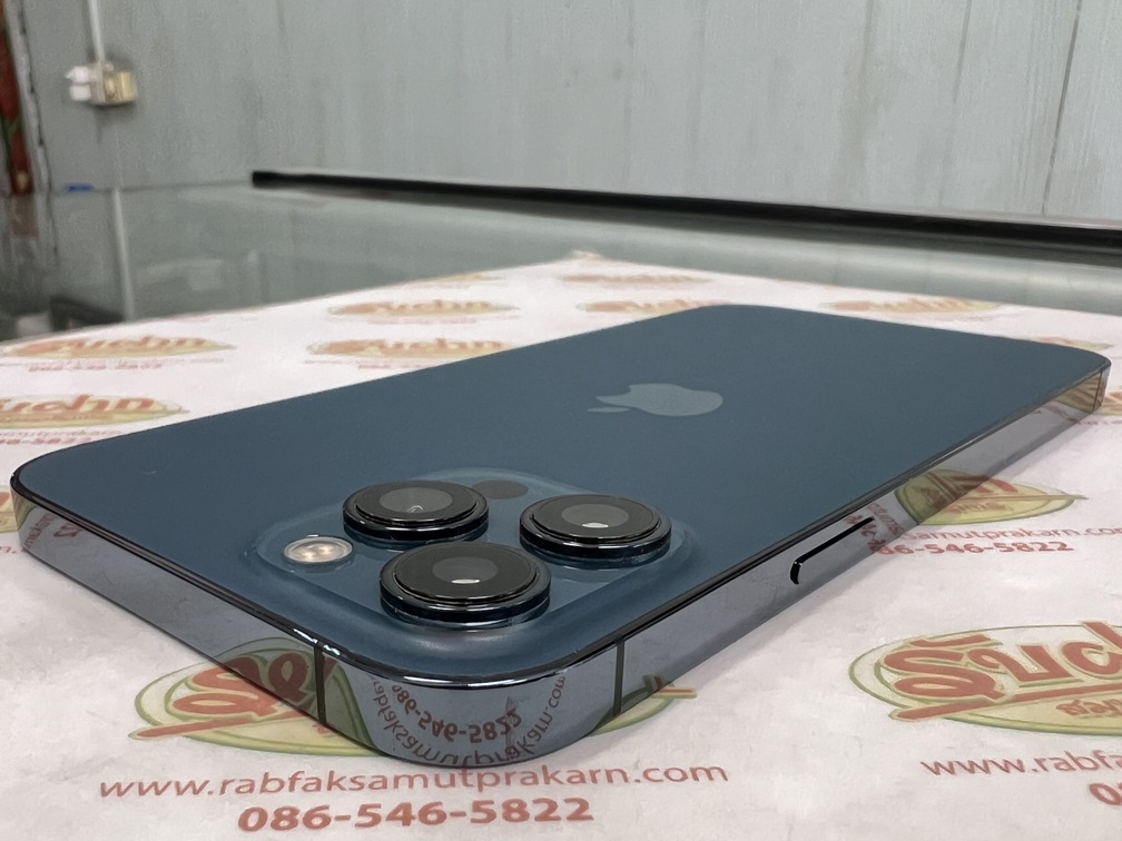 ขายถูกๆ iPhone 12 Pro Max 128GB จอใหญ่6.7นิ้ว กล้องหลัง3ตัว สภาพ89% มีรอยขนแมวนิดหน่อยโดยรวมแล้วสวย สุขภาพแบต76% สีPacific Blue ศูนย์ไทย อุปกรณ์ไม่มีนะครับ