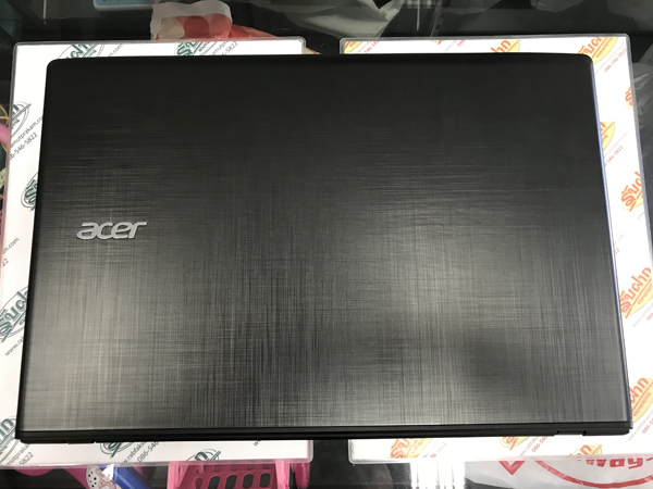  Acer E5-575G i7-7500U การ์ดจอแยก2GB RAM8GB HDD1TB 15.6นิ้ว สภาพ89% ไม่แพง8,500บาท