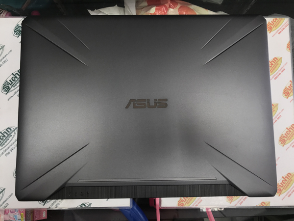 Asus Gaming FX505GD i5-8300H การ์ดจอแยก4GB RAM8GB 128GB+1TB 15.6 FHD ครบกล่อง+ใบเสร็จ