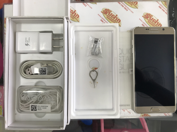 Samaung Galaxy Note 5 64Gตัวท็อป สภาพ92% สีทอง ศูนย์ไทย อุปกรณ์ครบกล่อง ไม่แพง5,000บาท