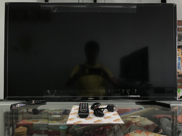 ทีวี Samsung รุ่นUA40J5250DKXXT ขนาดจอ40นิ้ว Smart TV เล่นเน็ตได้ มีสายไฟ+รีโมท