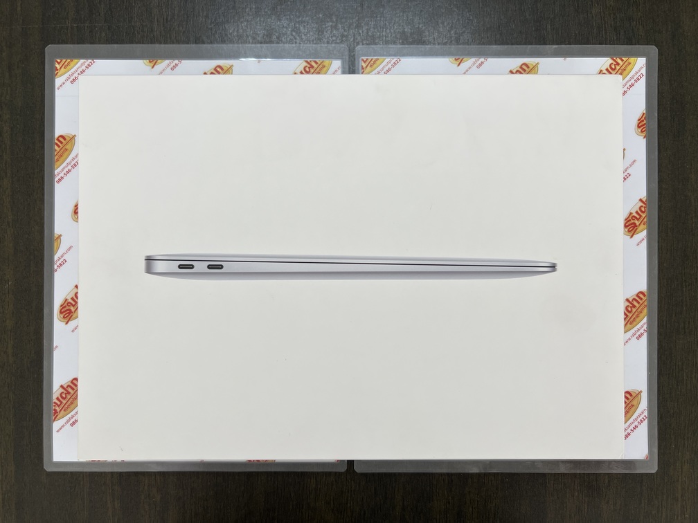 ขายถูก MacBook Air (M1, 2020) จอ13.3inch RAM16GB SSD512GB Cycle Count 16 การันตีความใหม่ สีSilver ศูนย์ไทย อุปกรณ์ครบกล่อง ประกันหมดวันที่ 31 มกราคม 2567