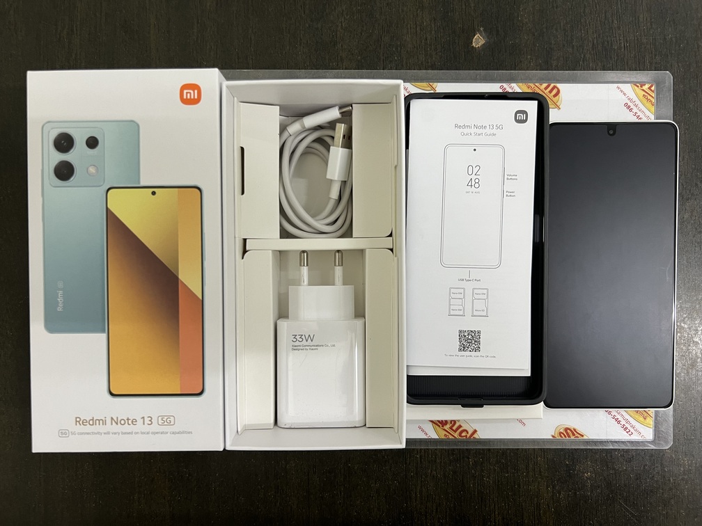 ขายถูก Xiaomi Redmi Note 13 5G Ram8GB Rom256GB จอ6.67นิ้ว การันตีความใหม่ สีขาว อุปกรณ์ครบกล่อง(ขาดแค่เข็ม) ไม่ติดสัญญารายเดือน ประกันหมด 28 กุมภาพันธ์ 2568